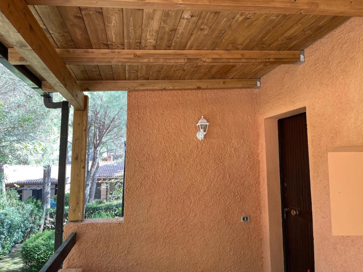 Beach House Calaverde Village Санта-Маргерита-ді-Пула Екстер'єр фото
