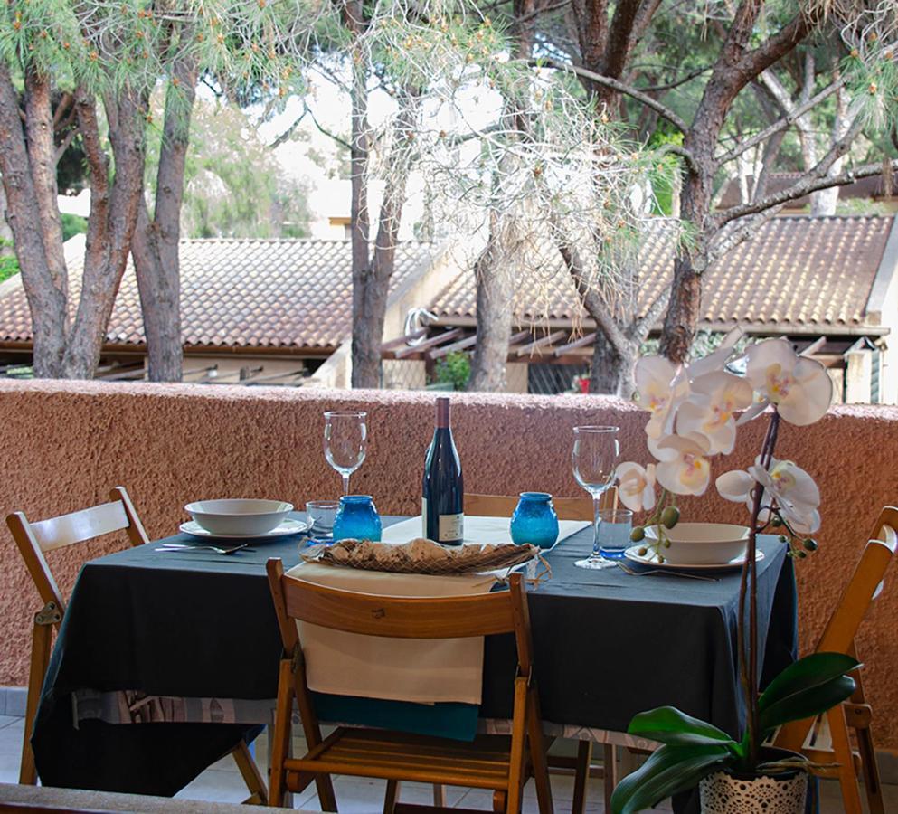 Beach House Calaverde Village Санта-Маргерита-ді-Пула Екстер'єр фото