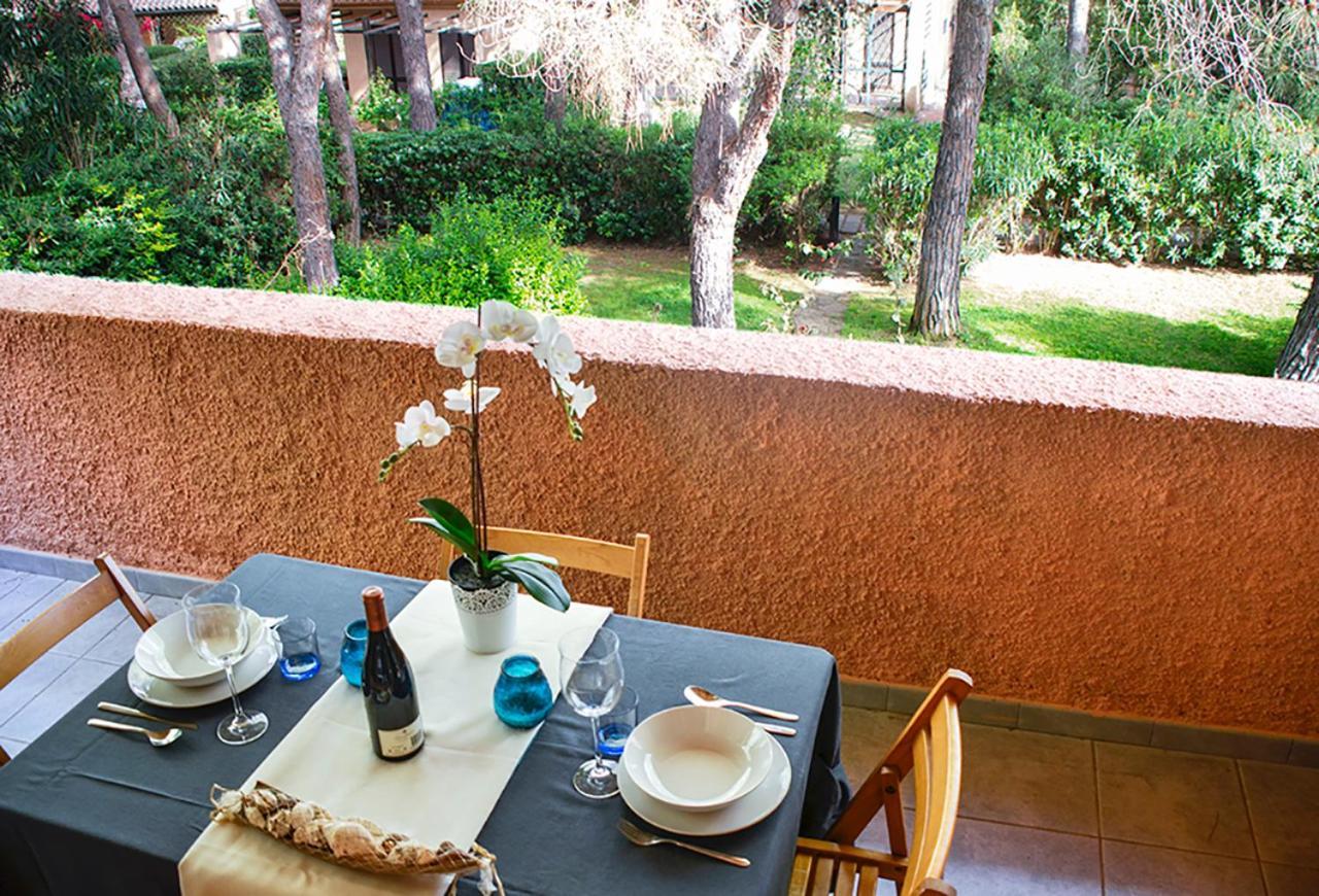 Beach House Calaverde Village Санта-Маргерита-ді-Пула Екстер'єр фото