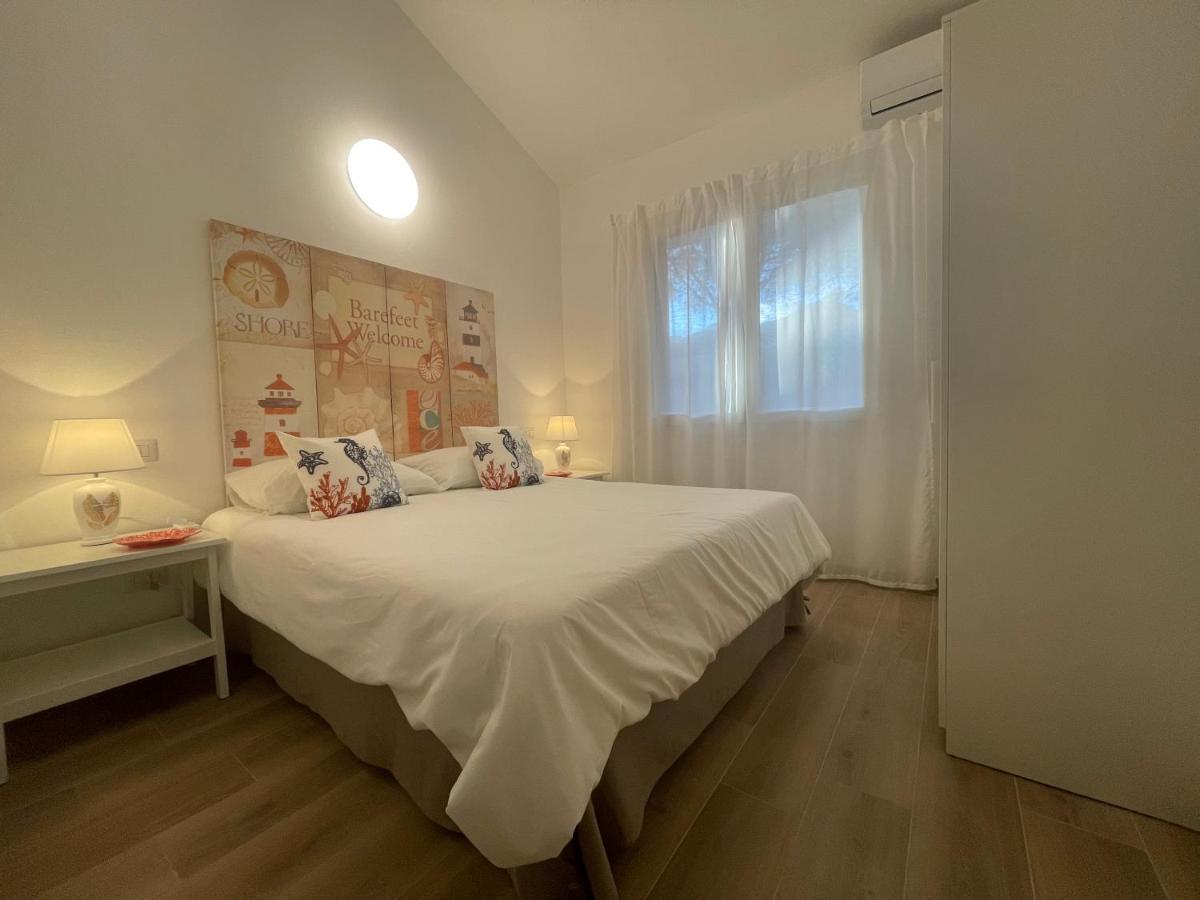 Beach House Calaverde Village Санта-Маргерита-ді-Пула Екстер'єр фото