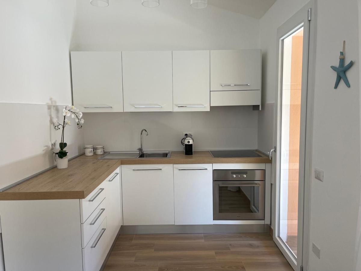 Beach House Calaverde Village Санта-Маргерита-ді-Пула Екстер'єр фото